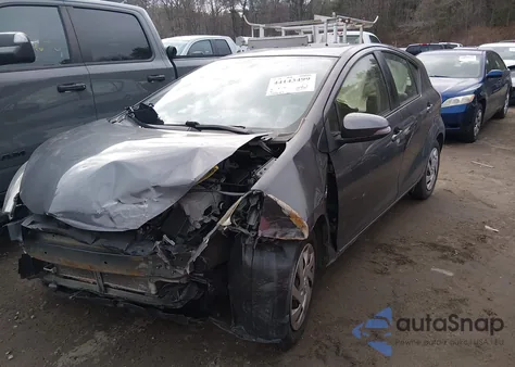 2015 Toyota Prius C Two from USA, damaged, VIN JTDKDTB31F1583168